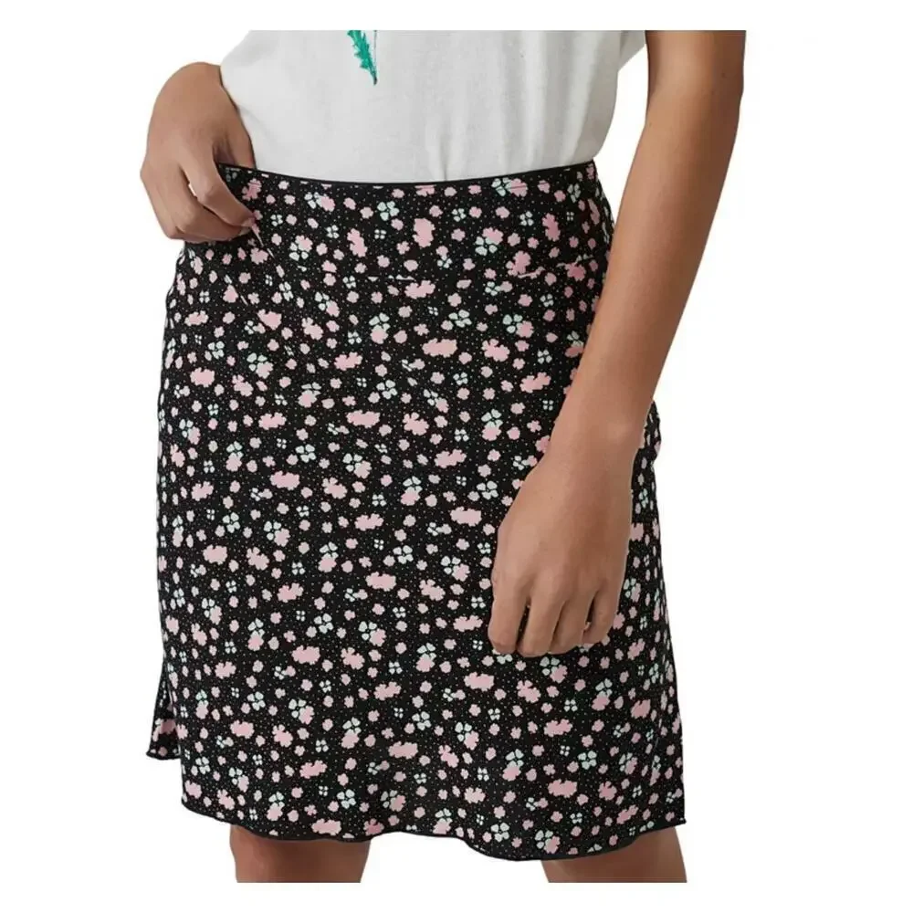 Free People IRL Floral Skirt Pull On Mid Rise Unlined Mini Black Pink Size 10